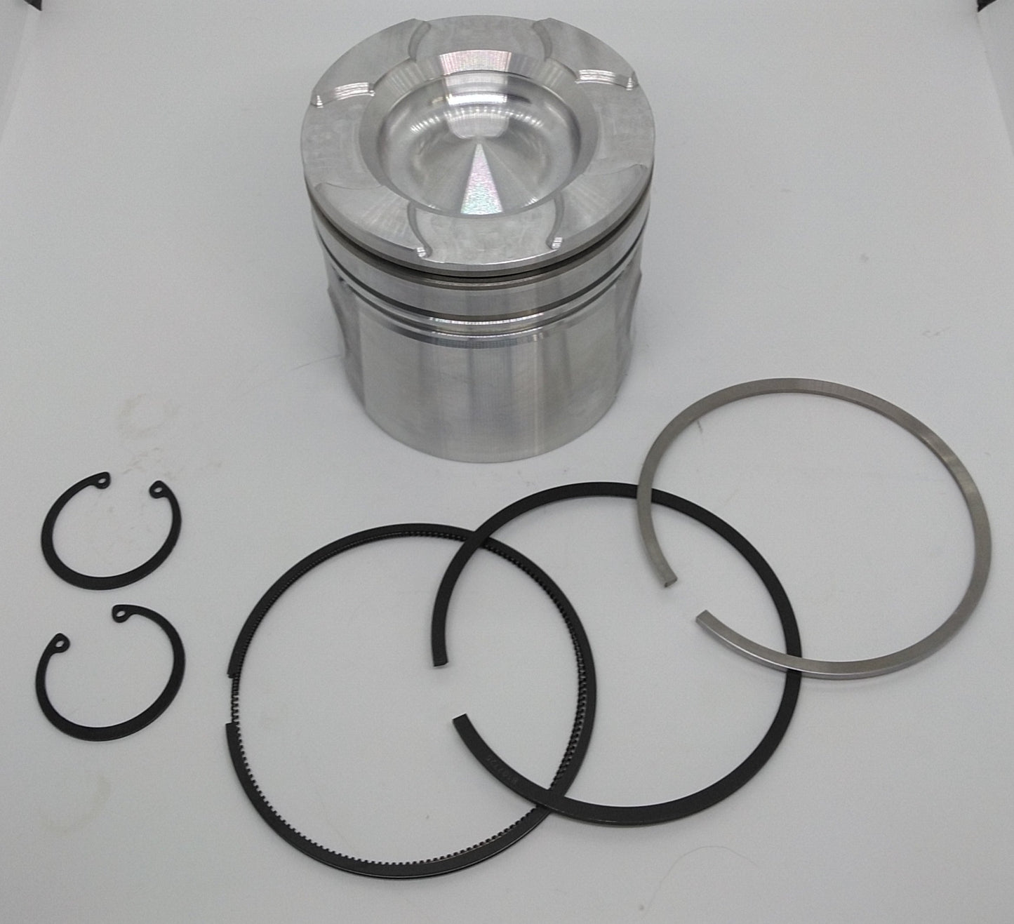 ISB Pistons +.020'' 07.5-18 6.7L Cummins .050'' Valve Relief
